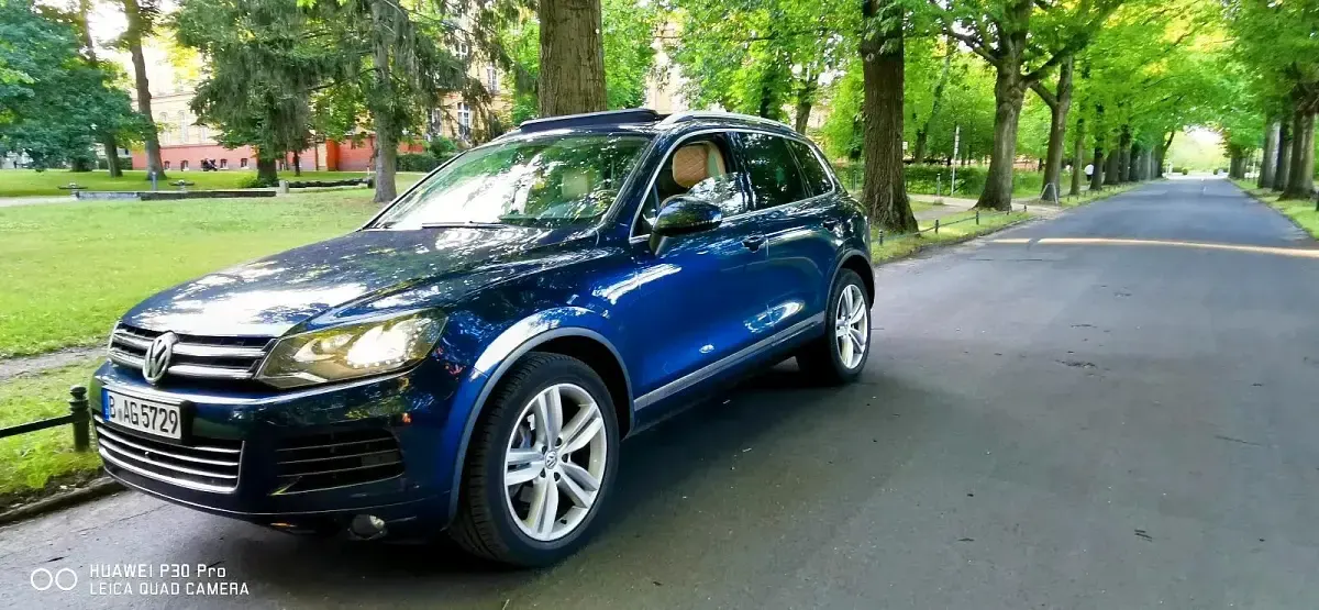 Gebraucht VW Touareg 240 PS (176 kW) 2012 Blau SUV