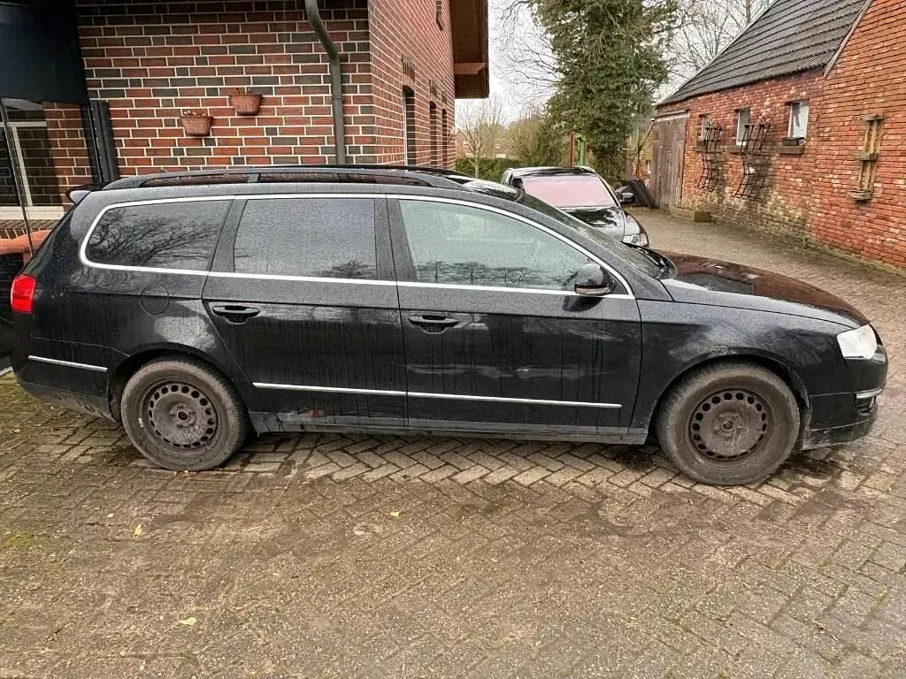 Usata VW Passat 140 CV (102 kW) 2007 Nero Station wagon