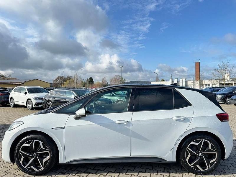 Gebraucht VW ID.3 Pro 150 kW (204 PS) 2021 Weiß Kleinwagen