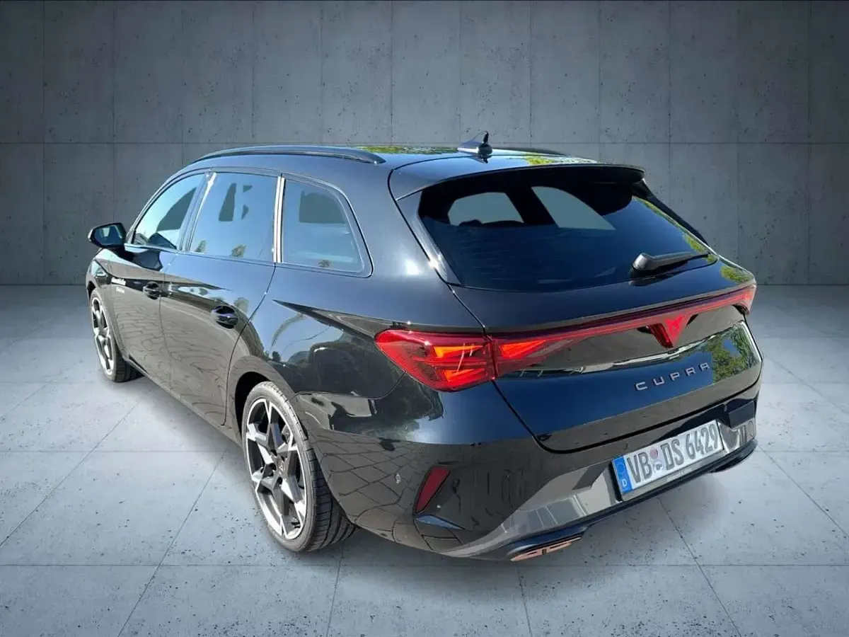 Gebraucht Cupra Leon VZ 272 PS (200 kW) 2026 Mitternachtsschwarz Kombi