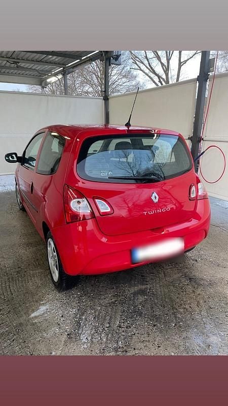 Gebraucht Renault Twingo 75 PS (55 kW) 2013 Rot Kleinwagen