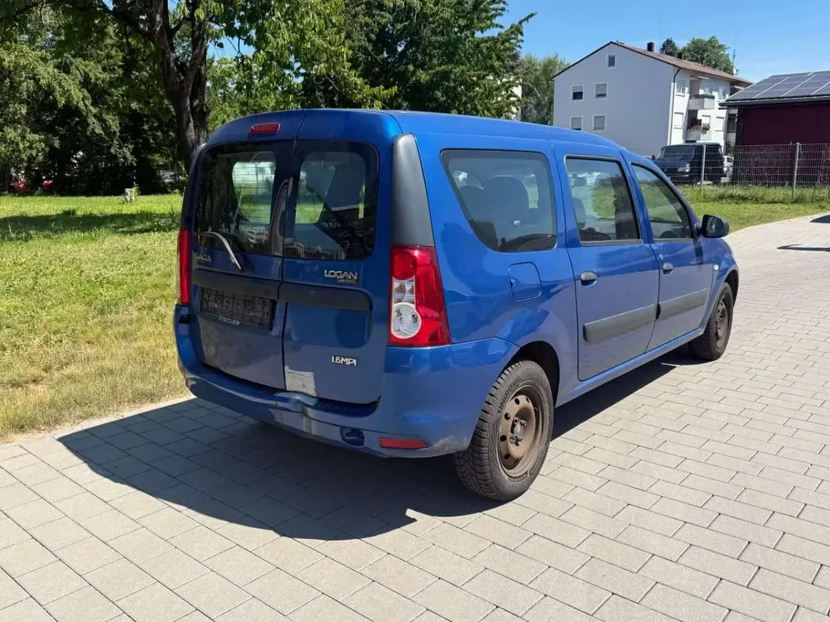 Gebraucht Dacia Logan MCV Ambiance 87 PS (63 kW) 2009 Blau Kombi