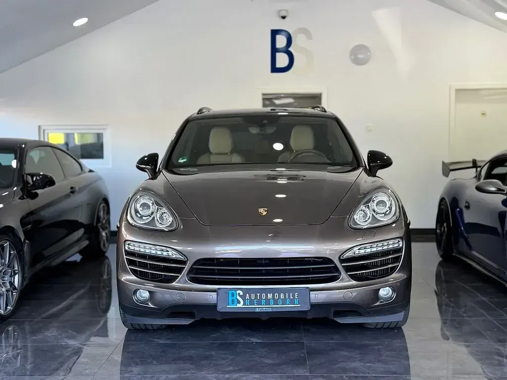 Gebraucht Porsche Cayenne 245 PS (180 kW) 2013 Braun SUV