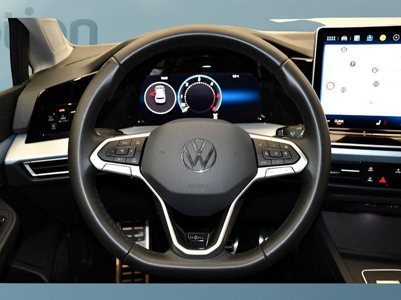 Gebraucht VW Golf VIII 150 PS (110 kW) 2025 Weiß Kleinwagen