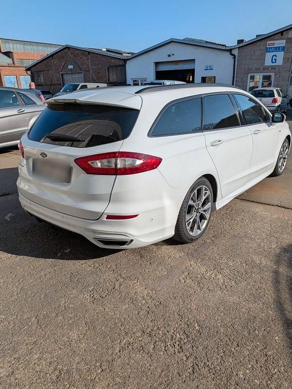 Gebraucht Ford Mondeo ST 179 PS (131 kW) 2018 Weiß Kombi