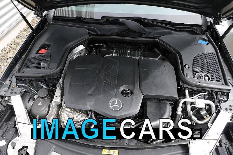 Gebraucht Mercedes E220 AMG 194 PS (142 kW) 2019 Grau Coupé