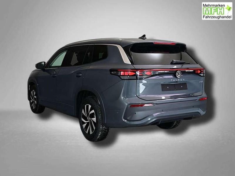 Neu VW Tayron Life 150 PS (110 kW) 2026 Delfingrau metallic SUV