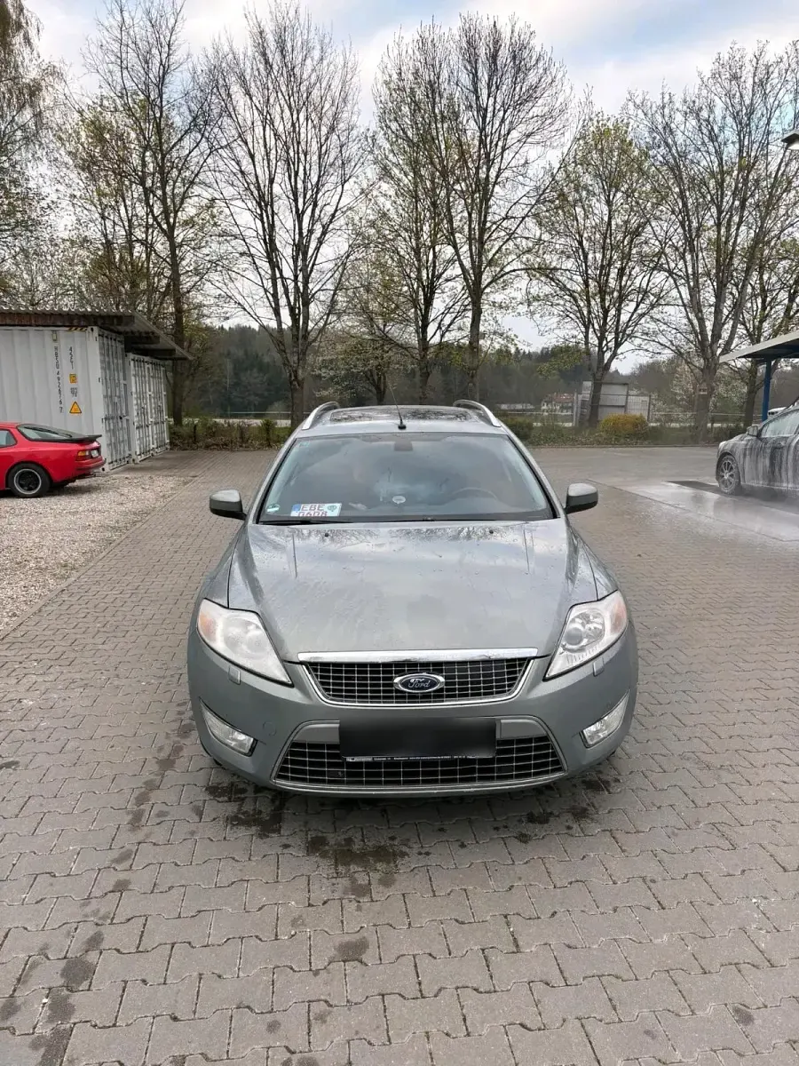 Gebraucht Ford Mondeo 140 PS (102 kW) 2007 Grau Kombi
