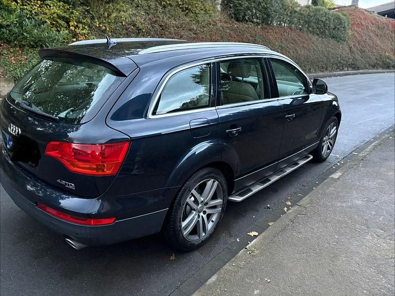 Second-hand Audi Q7 326 CP (239 kW) 2008 Albastru SUV