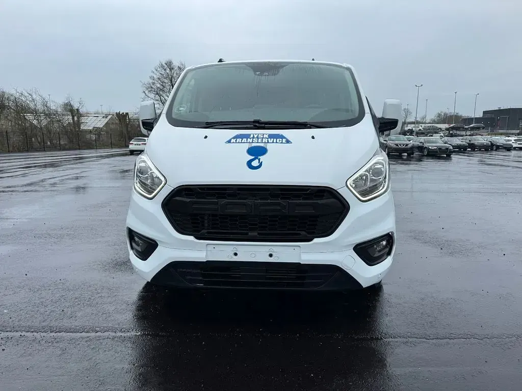 Gebraucht Ford Transit Custom 170 PS (125 kW) 2021 Weiß Van / Kleinbus