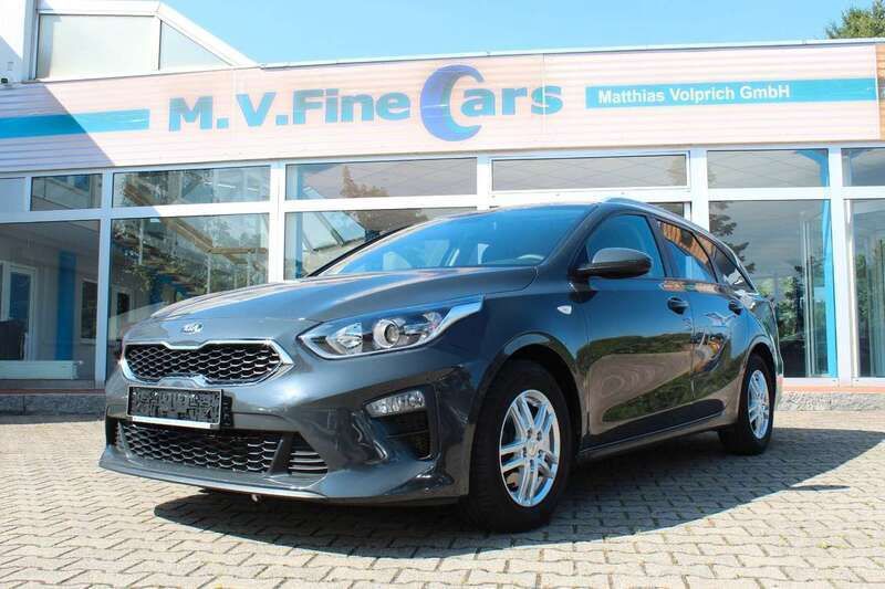 Grau Gebraucht 2020 Kia Ceed Edition 7 Kombi | 13.900 € (Fairer Preis) - Bild 1/4
