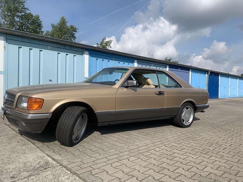Gebraucht Mercedes 500 245 PS (180 kW) 1983 Gold Coupé