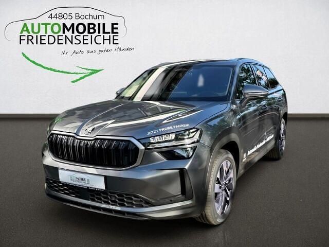 Graphitegrau metallic Gebraucht 2024 Skoda Kodiaq Selection SUV | 45.970 € (Teuer) - Bild 1/2