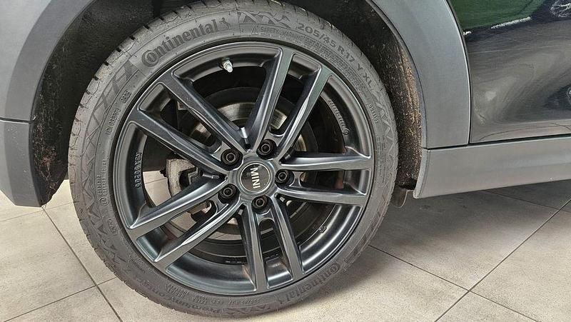 Second-hand Mini Cooper 136 CP (100 kW) 2015 Negru Hatchback