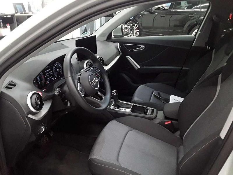 Gebraucht Audi Q2 Advanced Plus 150 PS (110 kW) 2025 Tausilber metallic SUV