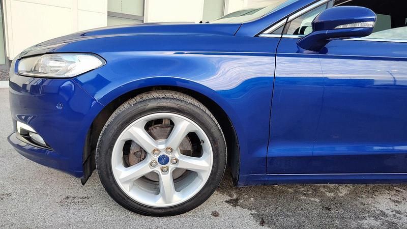 Gebraucht Ford Mondeo Titanium 150 PS (110 kW) 2016 Blau Kombi