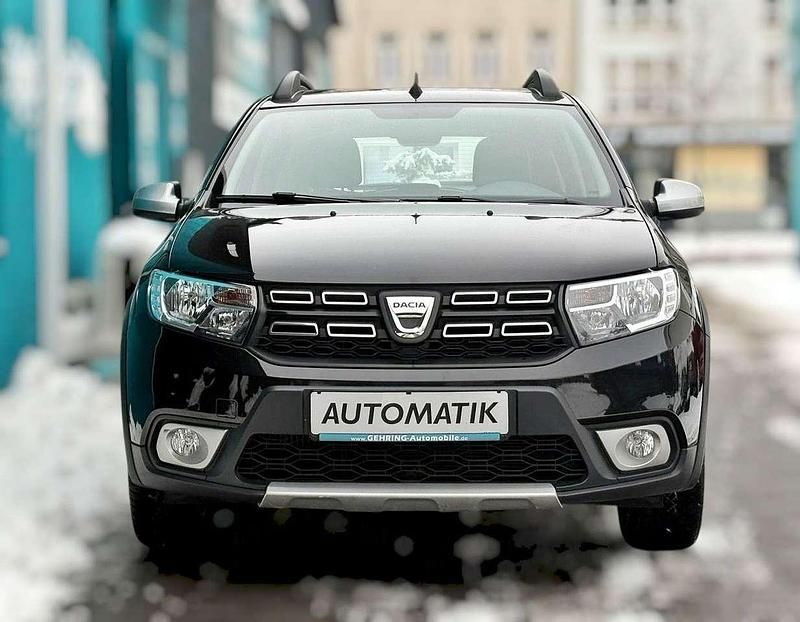 Gebraucht Dacia Sandero Prestige 90 PS (66 kW) 2017 Schwarz Kleinwagen