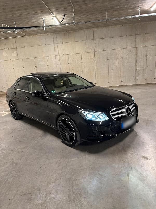 Gebraucht Mercedes 220 AMG 170 PS (125 kW) 2014 Schwarz Limousine