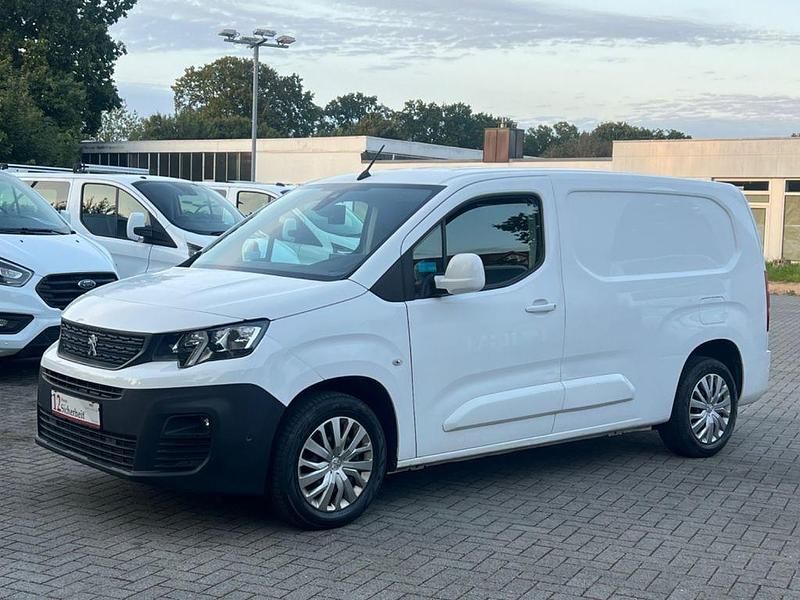 Blanc banquise Gebraucht 2019 Peugeot Partner Van / Kleinbus | 14.900 € (Etwas zu teuer) - Bild 1/4