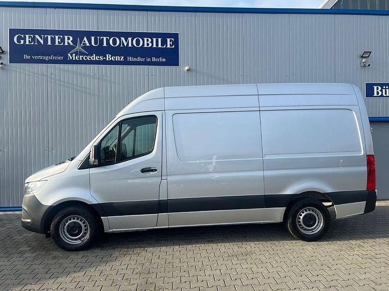 Gebraucht Mercedes Sprinter 150 PS (110 kW) 2021 9775 lackfarbe iridiumsilber m Van