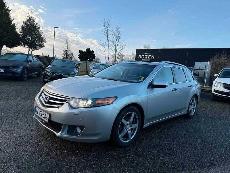 Grau Gebraucht 2009 Honda Accord Executive Kombi | 1.525 € (Fairer Preis) - Bild 1/4