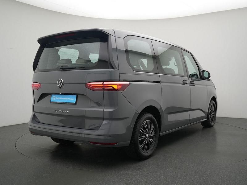 Gebraucht VW Multivan Basis 150 PS (110 kW) 2025 Pure grey Van