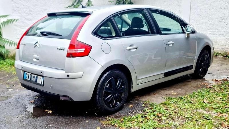 Gebraucht Citroën C4 Style 90 PS (66 kW) 2008 Grau Limousine