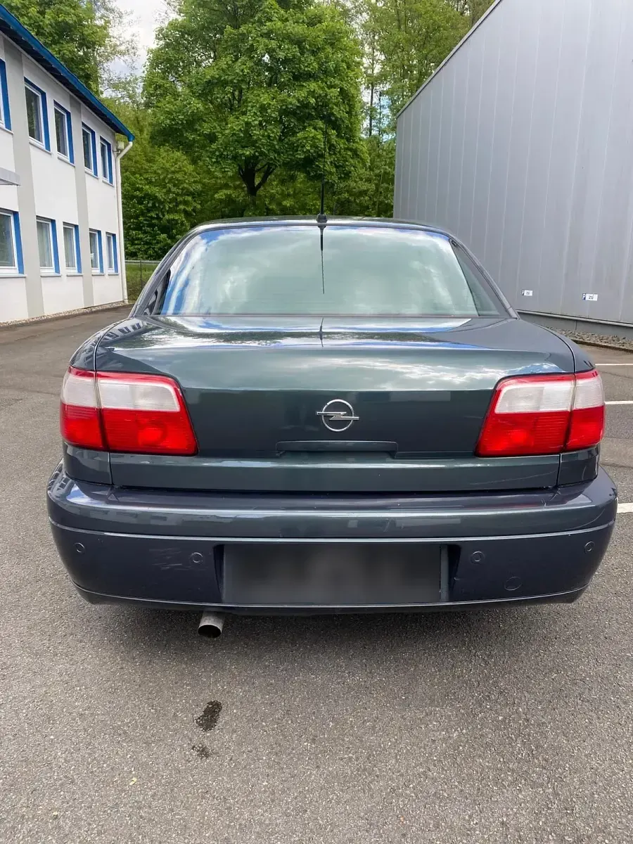 Gebraucht Opel Omega 180 PS (132 kW) 2002 Grau Limousine