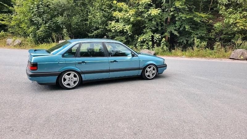 Gebraucht VW Passat 115 PS (84 kW) 1990 Blau Limousine