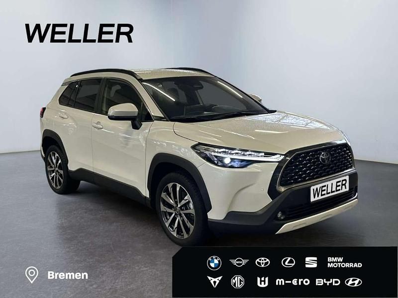 Gebraucht Toyota Corolla Cross Team 140 PS (102 kW) 2024 Weiss SUV