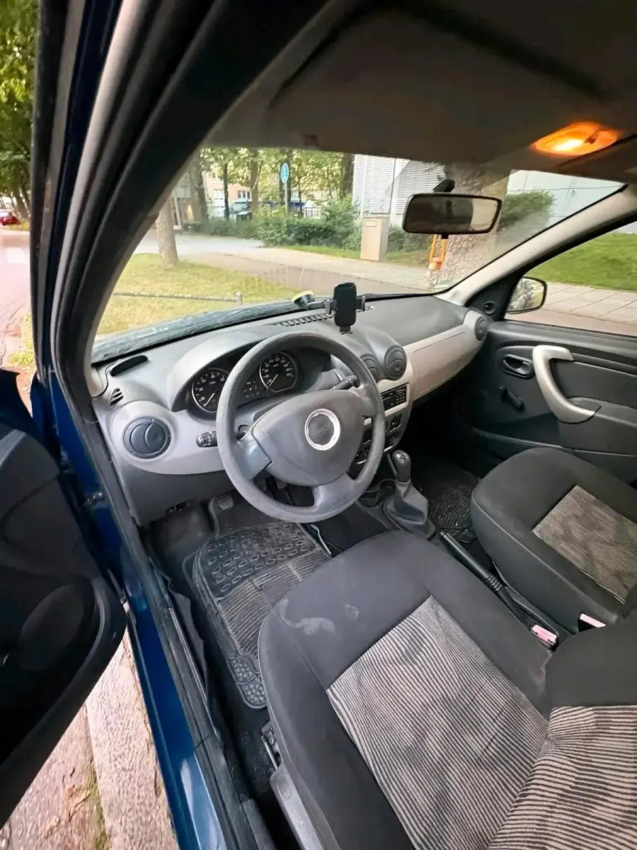 Gebraucht Dacia Sandero 75 PS (55 kW) 2009 Blau Kleinwagen