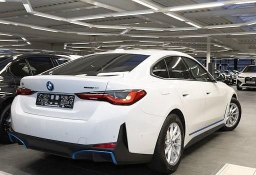 Gebraucht BMW i4 Sport Line 250 kW (340 PS) 2022 Weiß Limousine