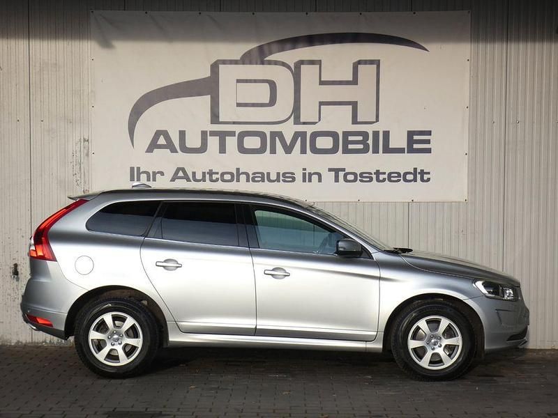 Gebraucht Volvo XC60 181 PS (133 kW) 2015 Silber SUV