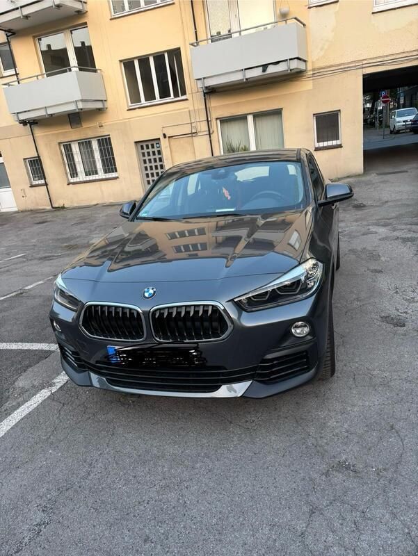 Grau Gebraucht 2019 BMW X2 Efficient Dynamics SUV | 19.890 € (Superpreis) - Bild 1/4
