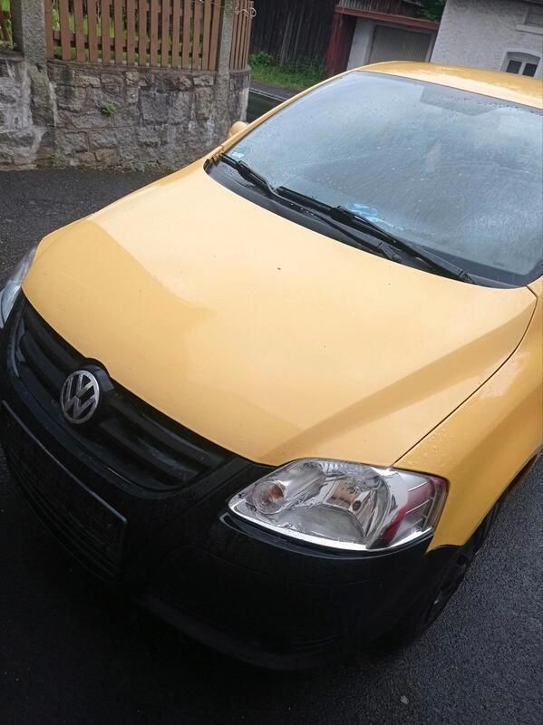 Gelb Gebraucht 2007 VW Fox Kleinwagen | 220 € (Superpreis) - Bild 1/4