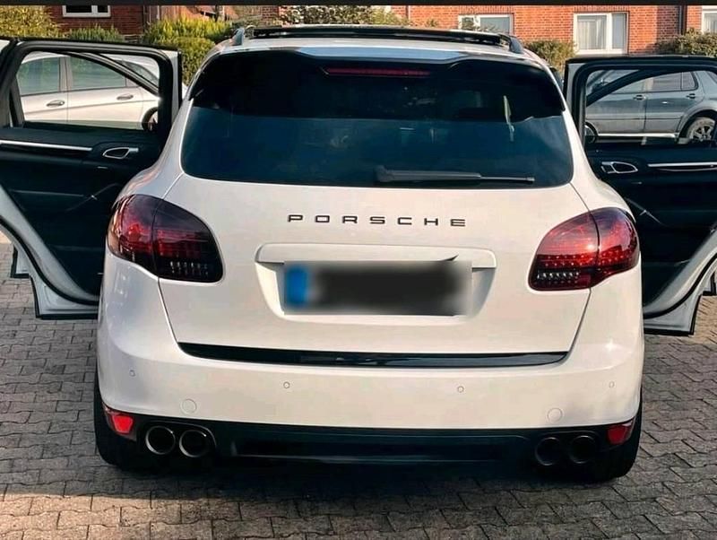 Gebraucht Porsche Cayenne 245 PS (180 kW) 2012 Weiß SUV
