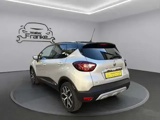 Gebraucht Renault Captur Intens 90 PS (66 kW) 2019 Grau d69 + schwarz gne SUV