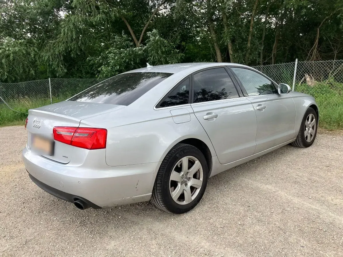 Gebraucht Audi A6 Ambiente 310 PS (228 kW) 2014 Silber Limousine