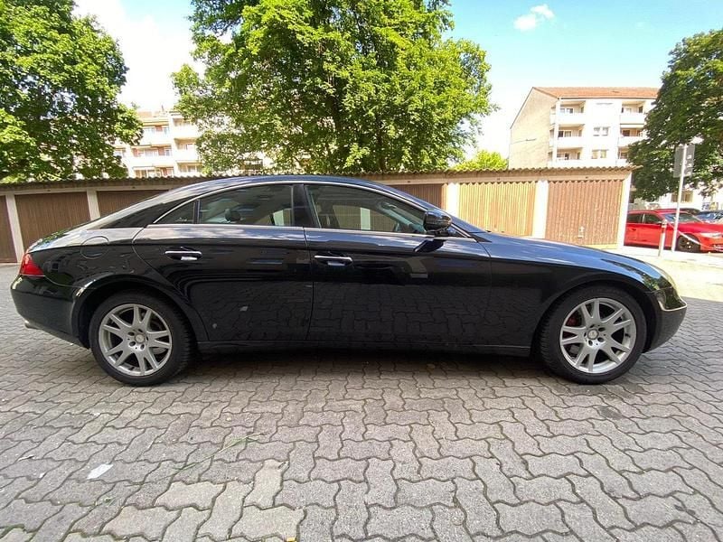 Schwarz Gebraucht 2006 Mercedes CLS350 Limousine | 5.000 € (Guter Preis) - Bild 1/4