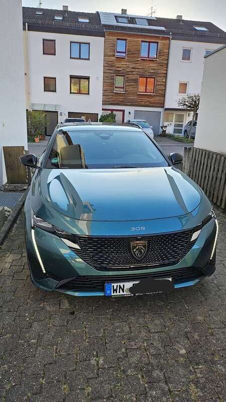 Blau Gebraucht 2022 Peugeot 308 GT Kombi | 26.980 € (Fairer Preis) - Bild 1/4