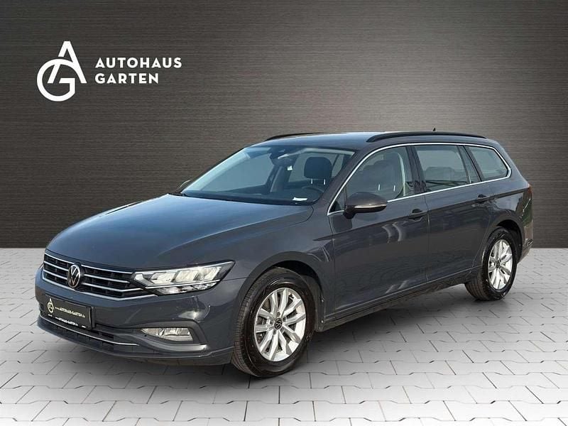 Grau Gebraucht 2021 VW Passat Kombi | 14.950 € (Superpreis) - Bild 1/3