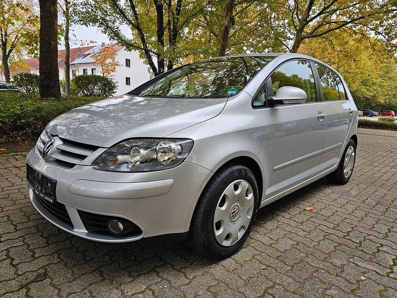Silber Gebraucht 2005 VW Golf Plus Cross Comfortline Van / Kleinbus | 4.999 € (Etwas zu teuer) - Bild 1/4