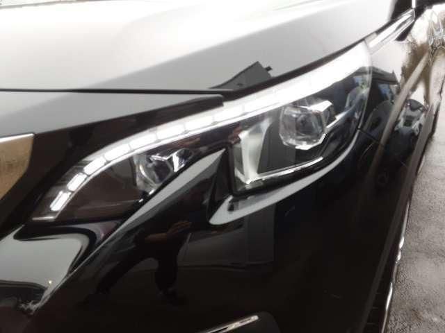 Schwarz metallic Gebraucht 2020 Peugeot 3008 Allure | 18.740 € (Fairer Preis) - Bild 1/4