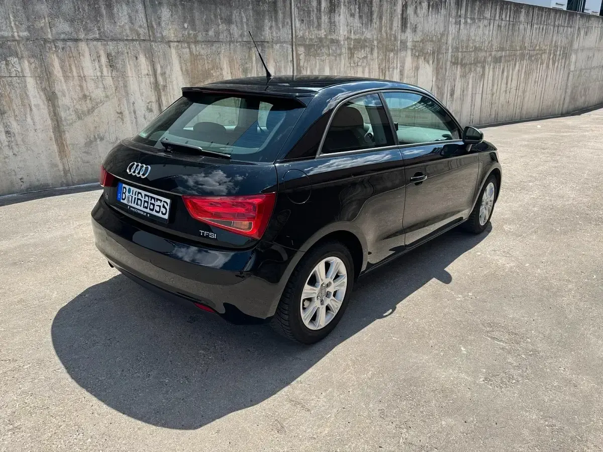 Gebraucht Audi A1 86 PS (63 kW) 2011 Schwarz Kleinwagen