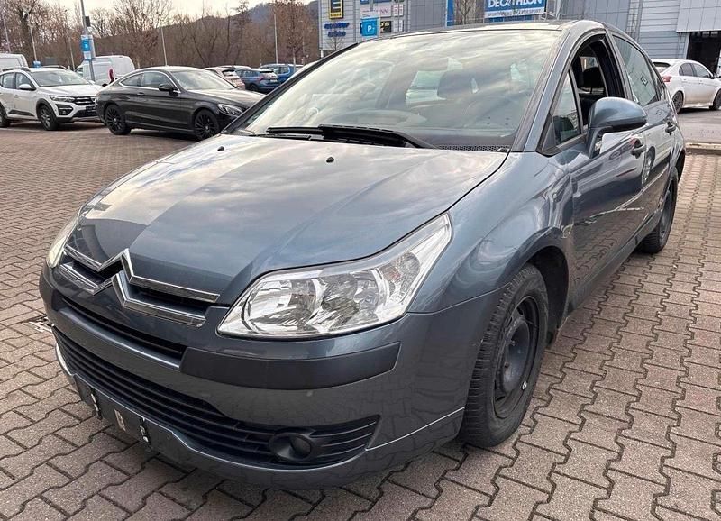 Grau Gebraucht 2006 Citroën C4 Style Limousine | 1.700 € (Fairer Preis) - Bild 1/4
