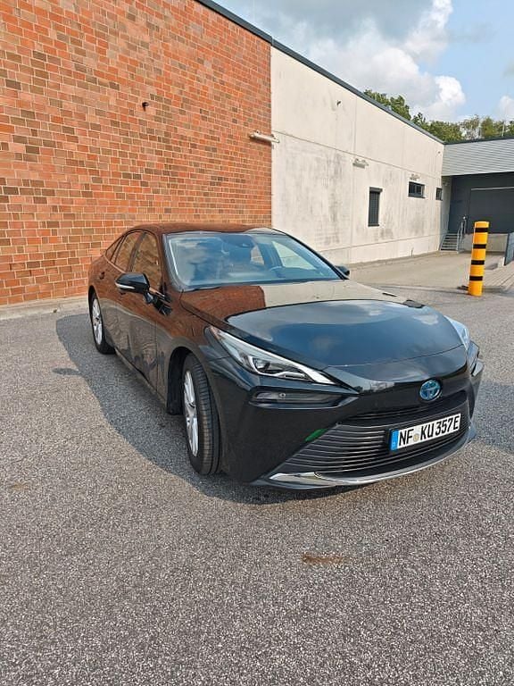 Gebraucht Toyota Mirai Advance 182 PS (133 kW) 2021 Schwarz Limousine