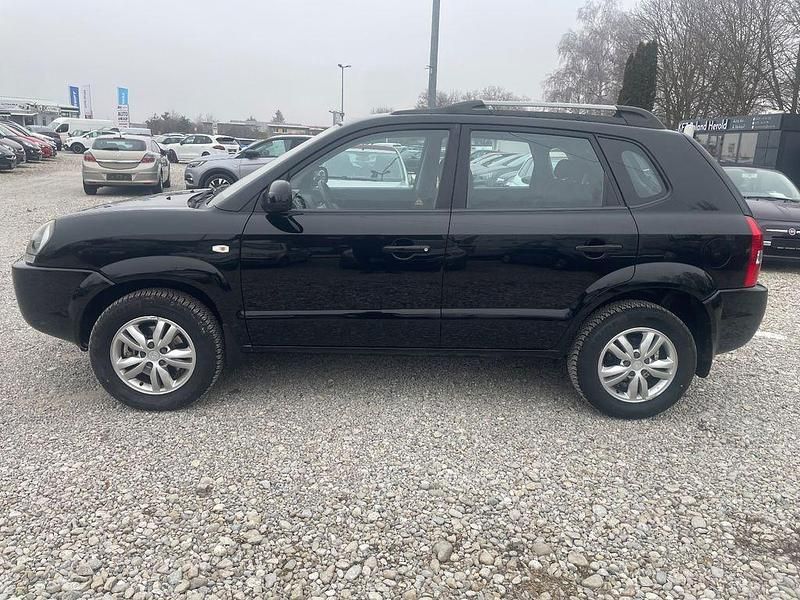 Gebraucht Hyundai Tucson 141 PS (103 kW) 2010 Schwarz SUV