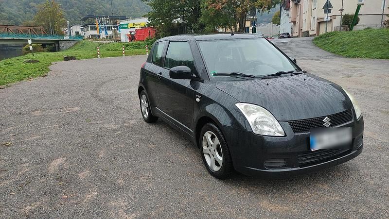 Schwarz Gebraucht 2006 Suzuki Swift Kleinwagen | 2.000 € (Guter Preis) - Bild 1/4