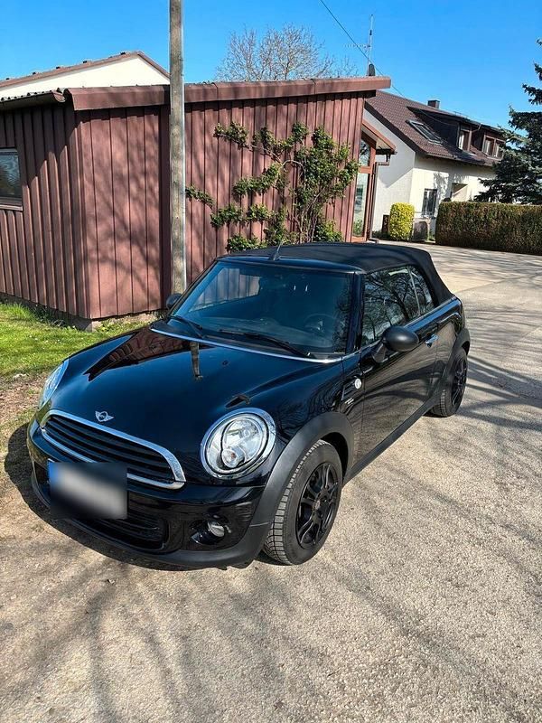 Used Mini ONE 98 HP (72 kW) 2016 Black Hatchback