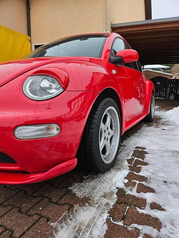 Gebraucht VW New Beetle 102 PS (75 kW) 2002 Rot Kleinwagen